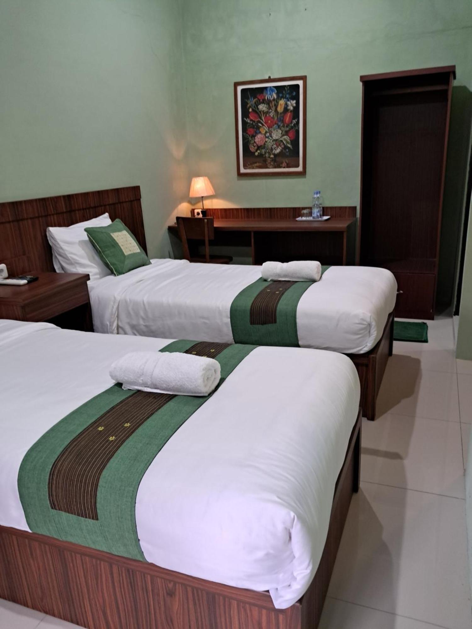Griya Jene Homestay Syariah Ngabean الغرفة الصورة